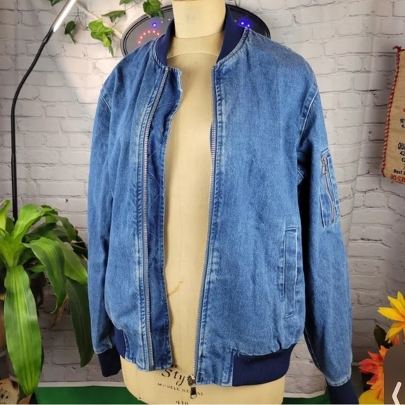 FOREVER 21 oversized denim bomber jacket - Picture 2 of 5